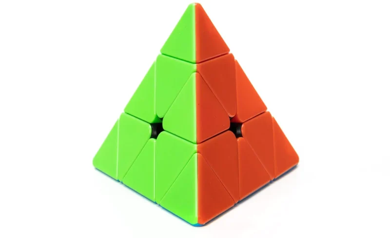 Rubik YuXin Black Kirin Pyraminx - Image 3